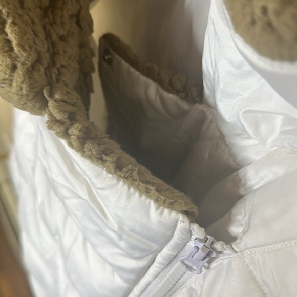 RuffHewn Puffer Vest White Womens Size 1X Side Zipper Closure With Hidden Snaps - Picture 5 of 15